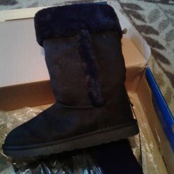 Black Faux Fur Boots. Size 9. New. 