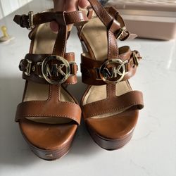 Michael Kors wedges Size 6