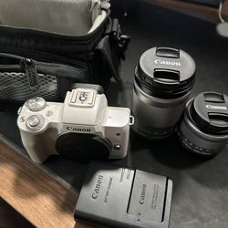 Cannon M50 with 2 lenses and a travel bag 