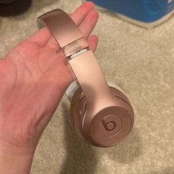 Beats Wireless Rose Gold