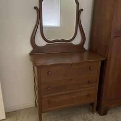 Antique dresser with Mirro