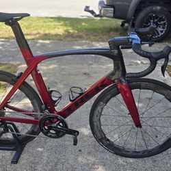 Road Bike Trek Madone SLR Size 60cm 