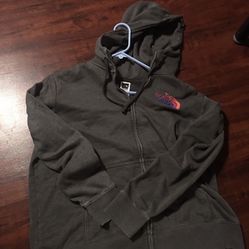 Great women and youth sweater NF brand size 2X perfect for winter