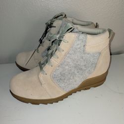 New Sorel Fall Winter Women's Evie Ankle Lace Booties Waterproof Suede Size 7.5 