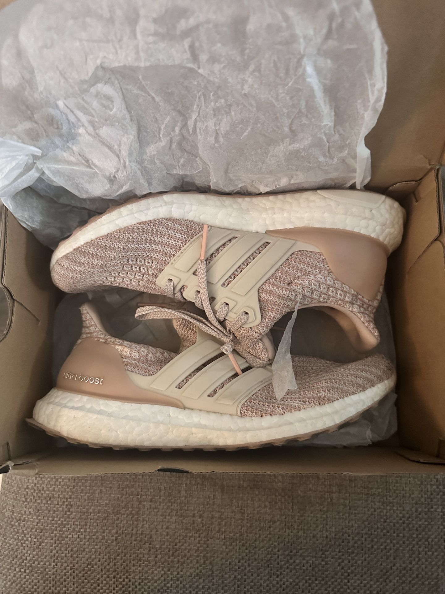 Women’s Adidas Boost Pink Size 6 