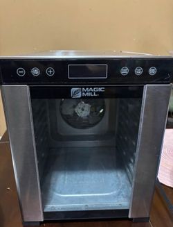 Dehydrator