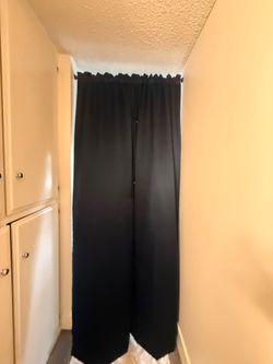 Room Curtain Set w/ rod and magnet