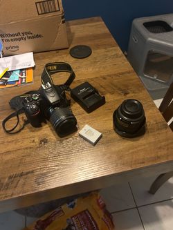 Nikon D5600 DSLR Camera