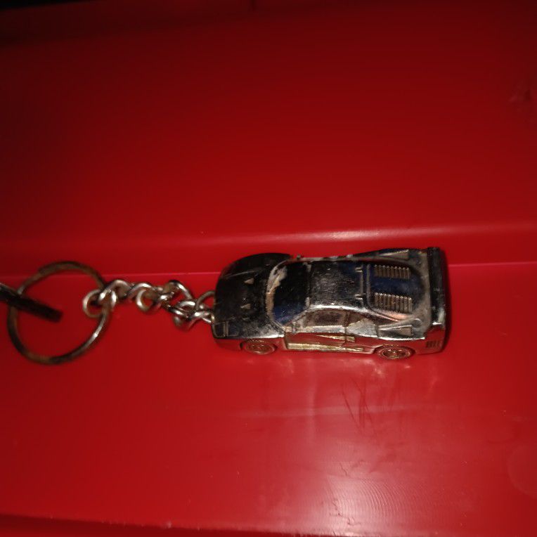 Vintage 1987 Burago Ferrari F40 Key Chain 
