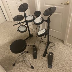 Electronic Drum Set