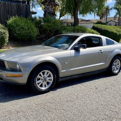 2010 Ford Mustang 
