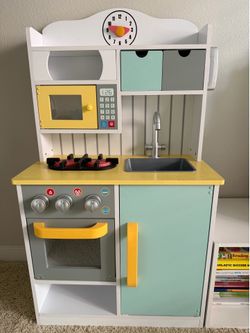 Kids Wooden Play Kitchen