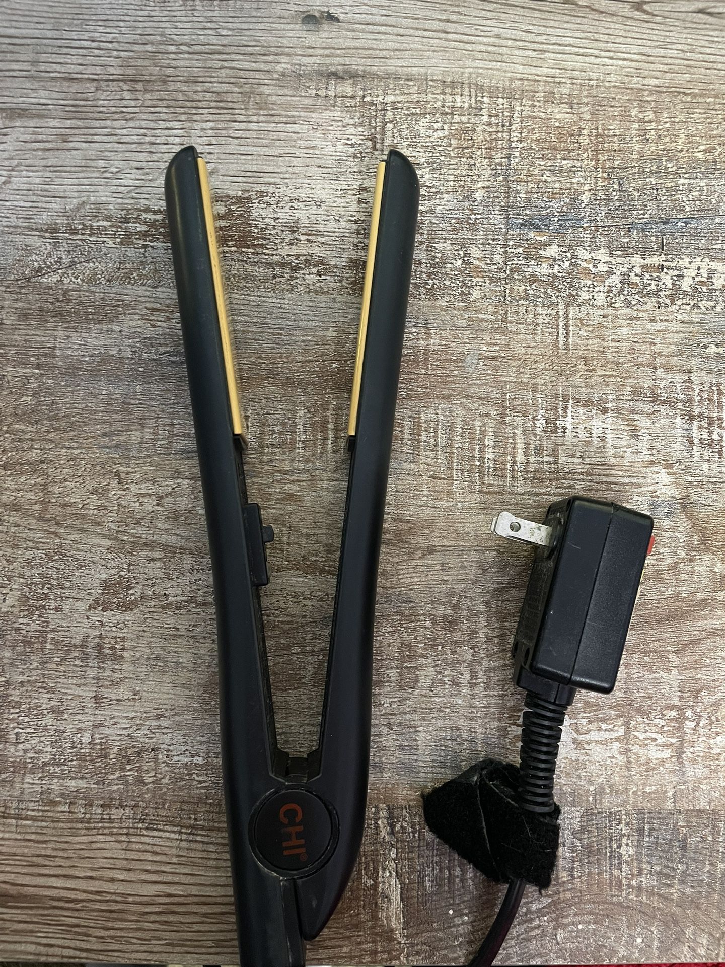 CHI hair Straightener 