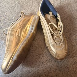 Nike Air max Gold Medal
