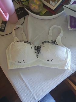 White bra with grey lace