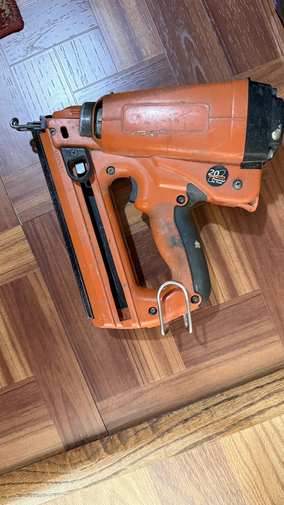 Paslode 16 Ga Angled Nailer For Parts