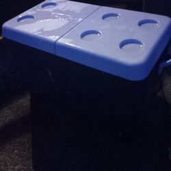 Large Rolling Cooler 