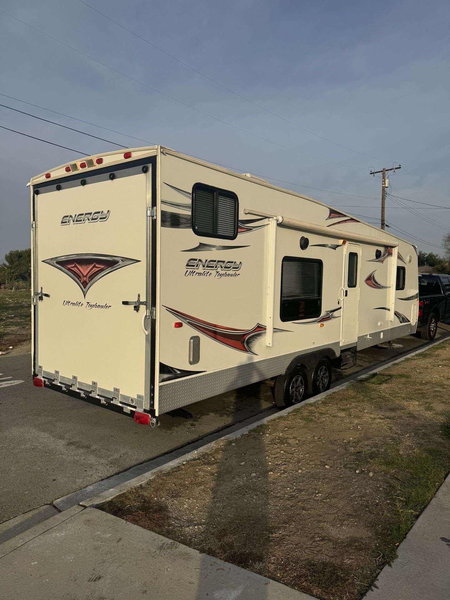 2012 Keystone Energy Ultra Lite Toyhauler 280LSAB