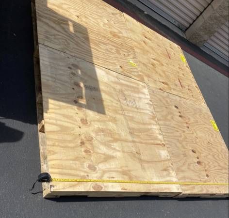 Heavy Duty Wood Pallets With Ply Wood On Top 45x48