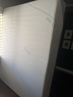 Queen Memory Foam Mattress