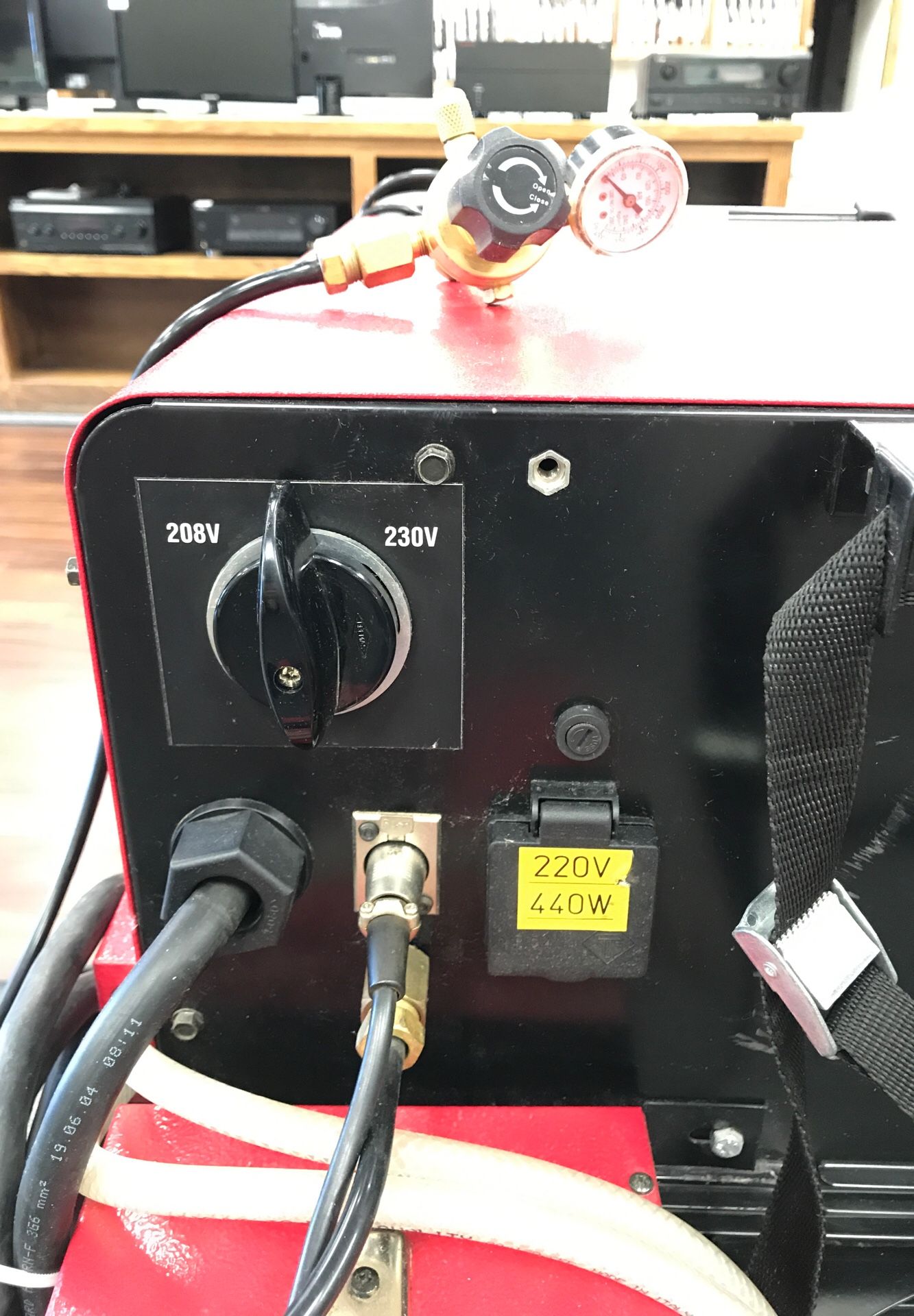 Snap on Tig 250 acdc welder on wheels for Sale in Redlands, CA OfferUp