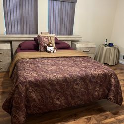 Queen Bedroom Set
