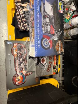 Harley Davidson model & puzzle