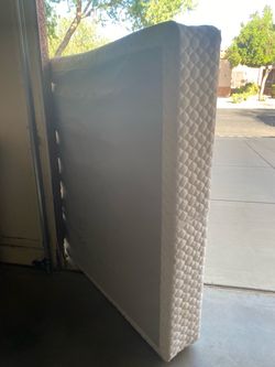 KING BOX SPRING