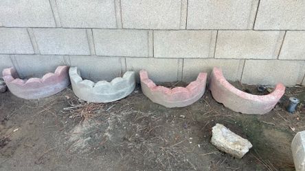 Concrete curved edging stone (Free Stuff)