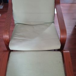 Chair With Ottoman 
