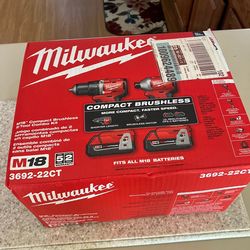 M18 3692-22CT Milwaukee Drills brand new set originally 250$