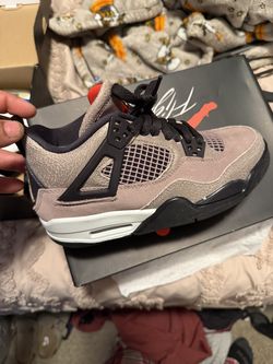 Jordan 4 taupe haze size 4.5