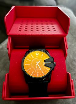 🔥⌚QUICK SALE – $140 🔥Diesel Master Chief Men’s Watch (Black) – Clean & Bold