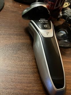Norelco triple head cordless shaver