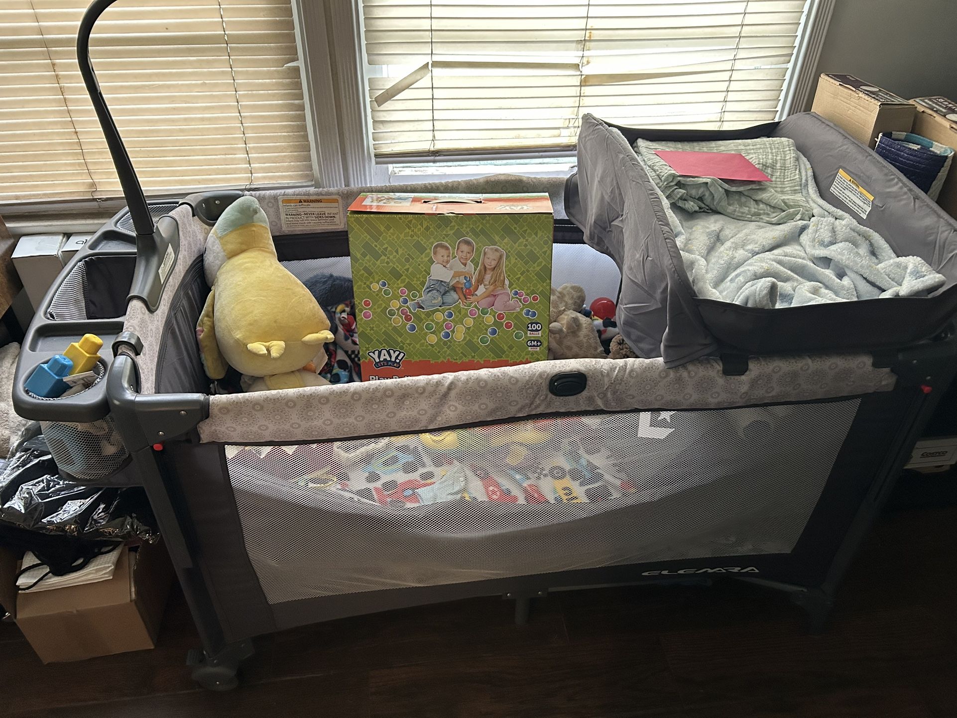 ELEMARA 4 in 1 Wide Baby Bassinet Bedside