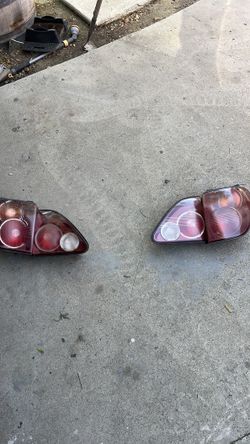Tailgate lights for 99 Lexus rx