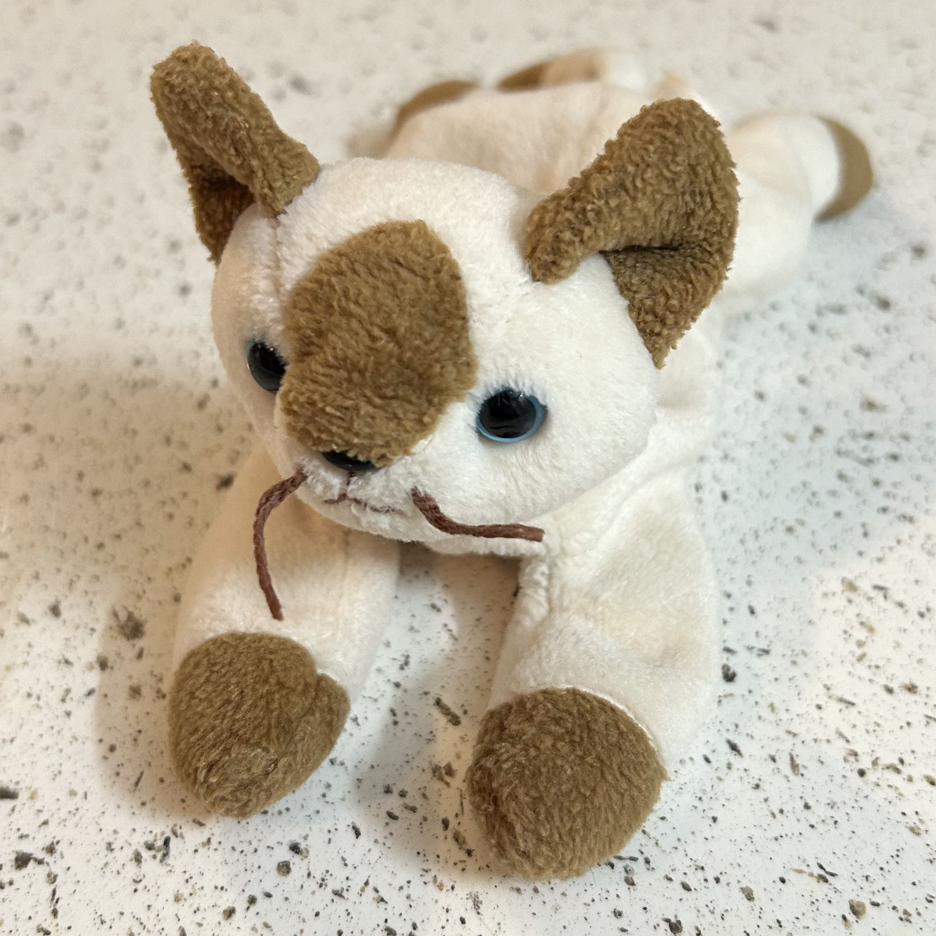 Vintage 1996 Ty Beanie Babies Snip the Siamese Cat