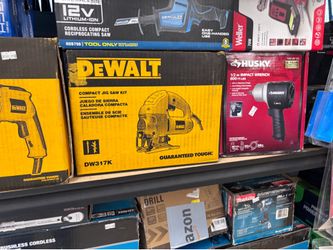 DEWALT Compact Jig Saw Kit