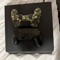 PS4 Slim 