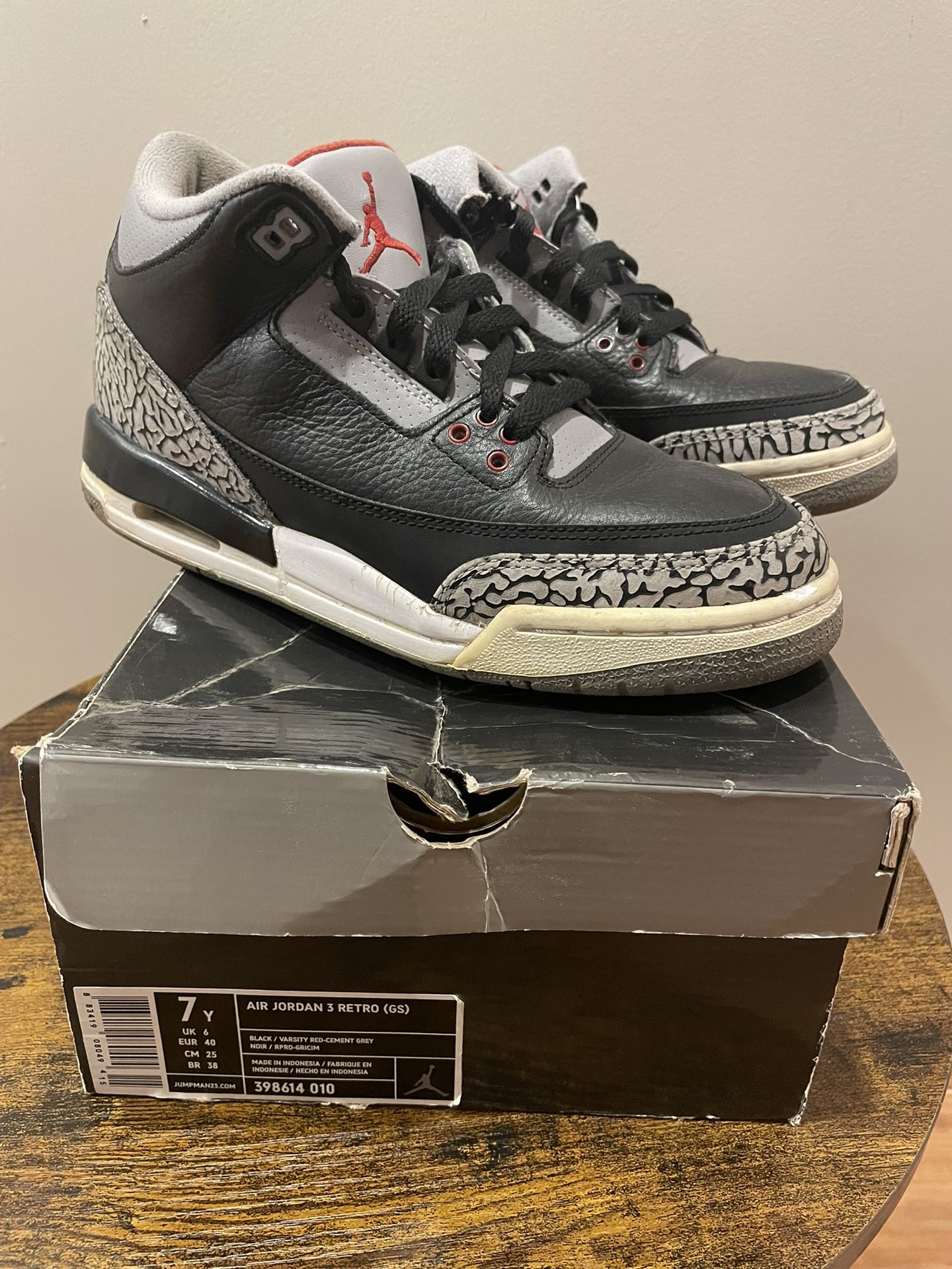 Air jordan 3 black cement Size 7Y OG 2011
