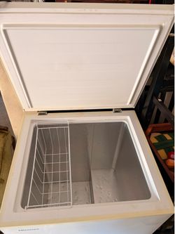 Chest freezer