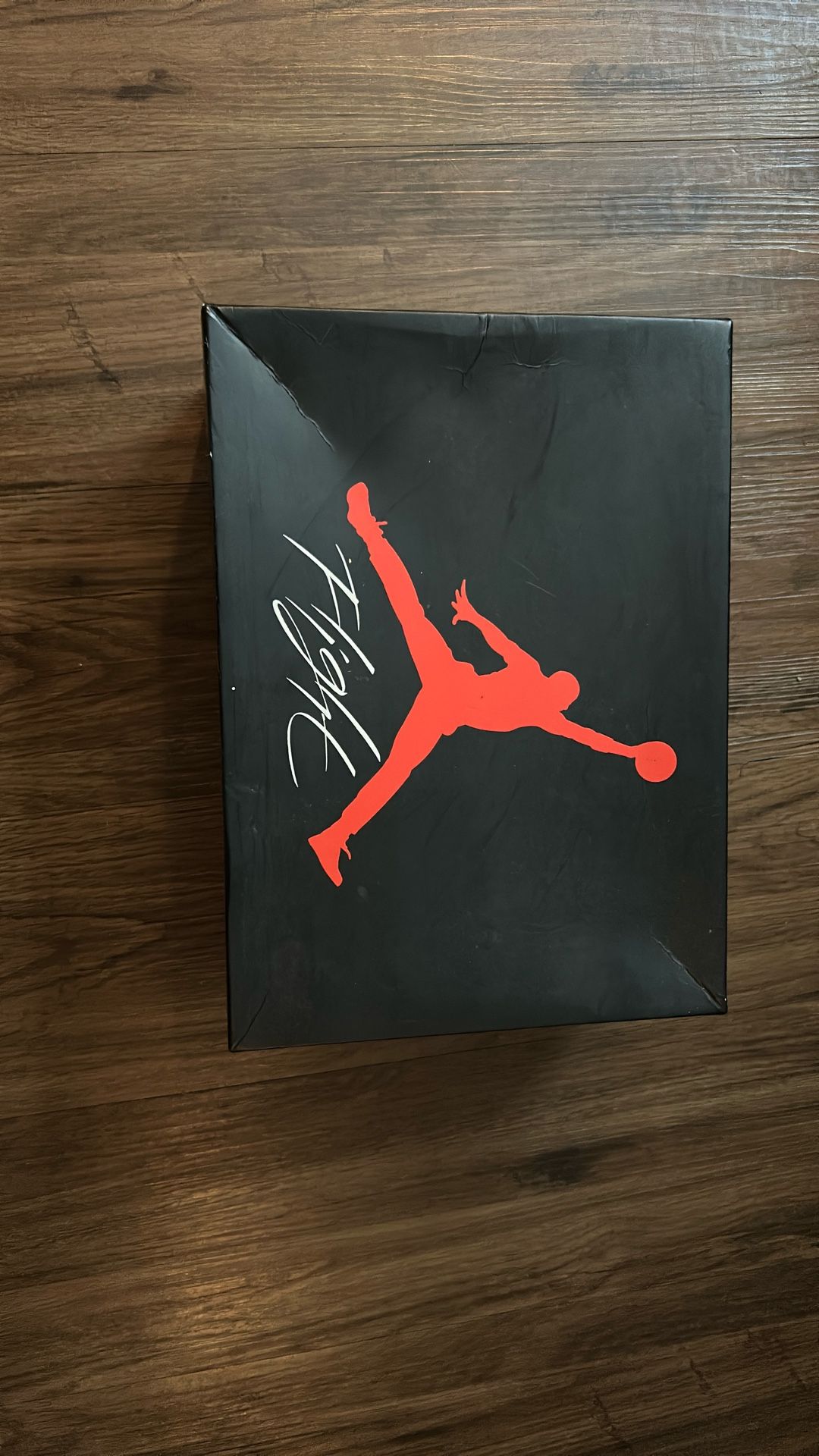Air jordan 4 retro Size4.5Y
