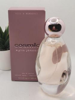 KYLIE COSMETICS
 
Cosmic Kylie Jenner Eau de Parfum

3.3 fl ⭐️