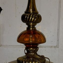 Vintage Lamp, Stunning. MUST SELL, FAMILY EMERGENCY 