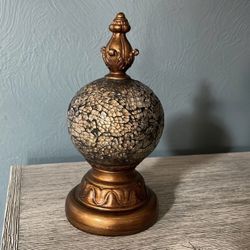 Decorative shelf decor