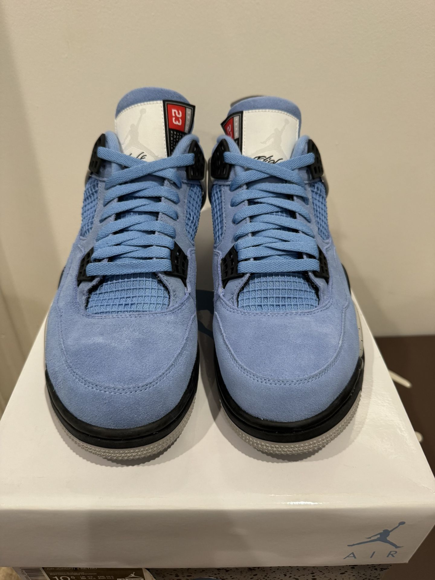 Jordan 4 Retro “University Blue” 10.5 M