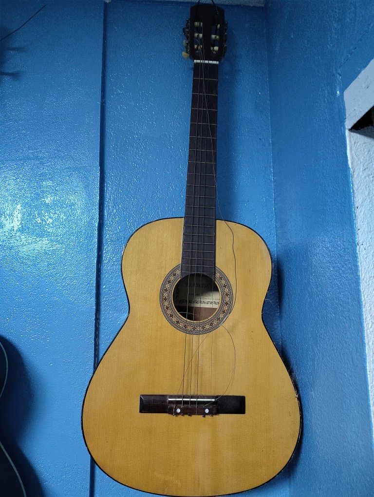 Francisca Guitar 