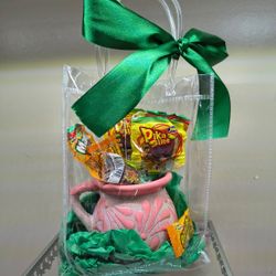 Tarritos de Talavera con recuerditos para 

* Boda
* 15ñera
* Bautizo
* Cumpleaños

Pregunte por especial para eventos.