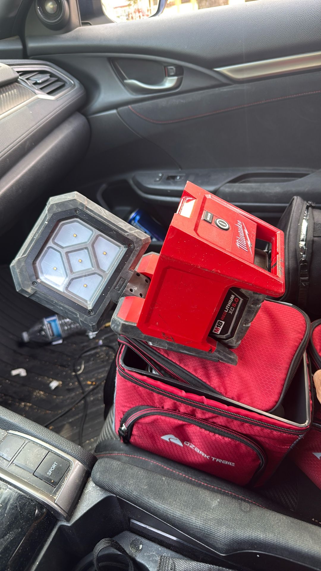 MILWAUKEE M18 Light