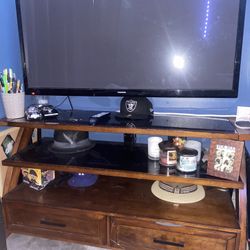 Tv stand